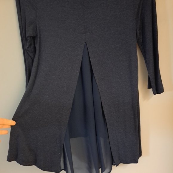 Navy blue 3/4 sleeve top - Picture 3 of 6